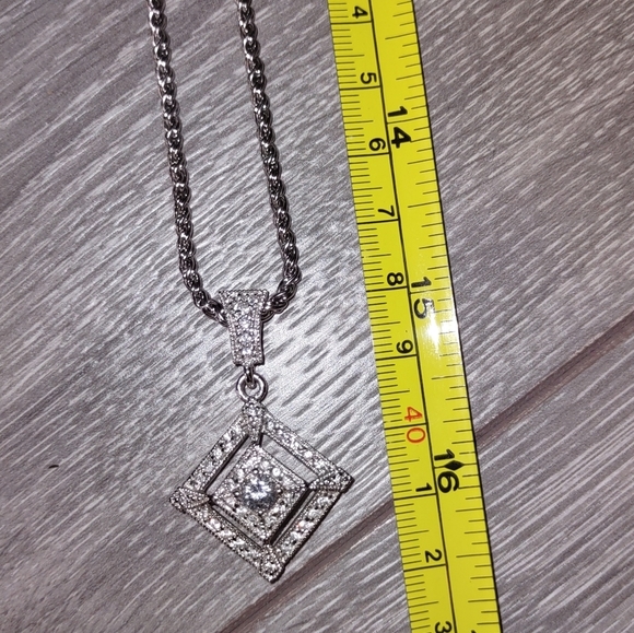 Gorgeous sterling silver chain with cubic zirconia diamonds - Picture 8 of 10